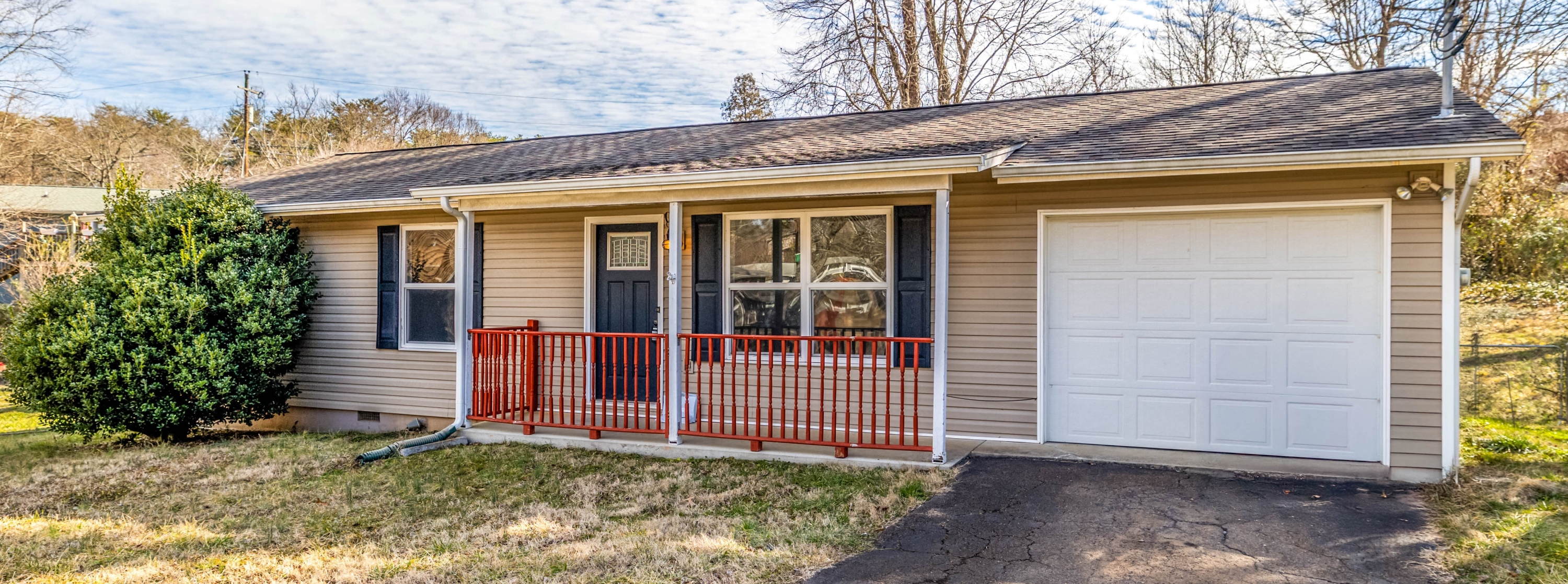 Ludbury Lane - 5601 - 1