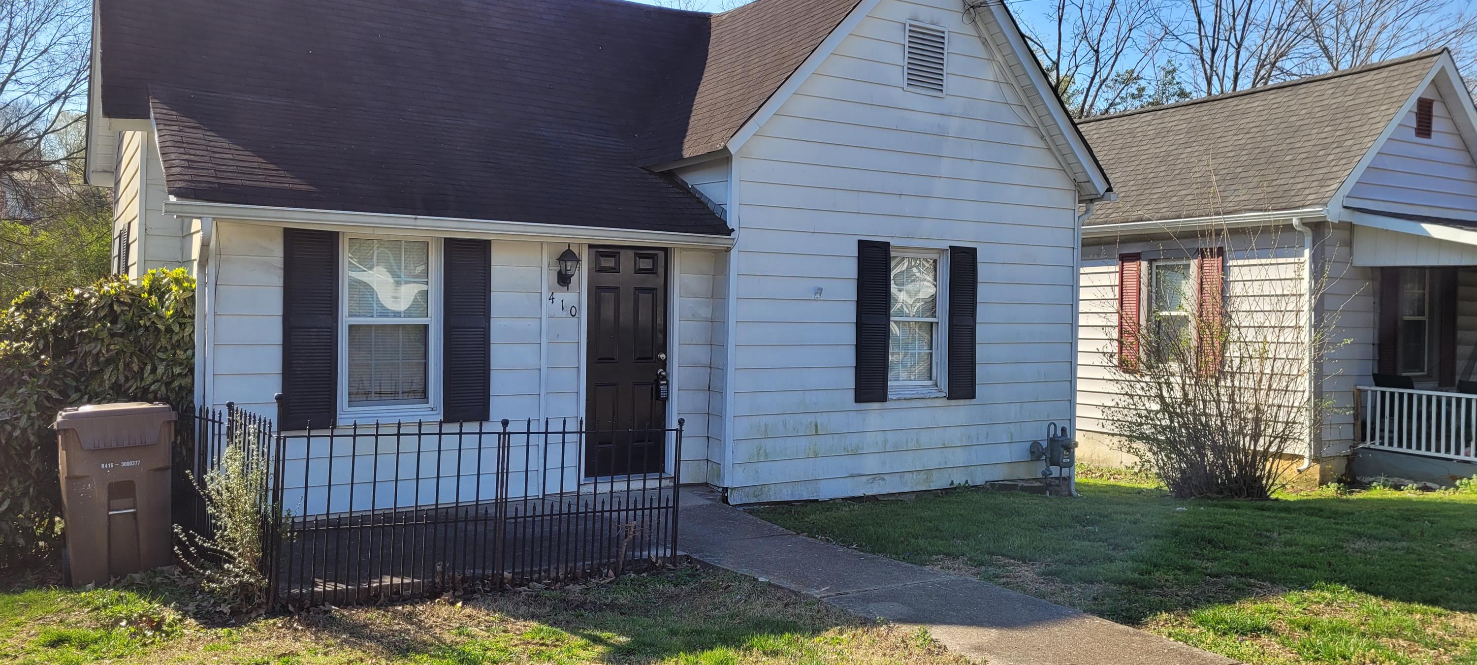 410 East Quincy Avenue