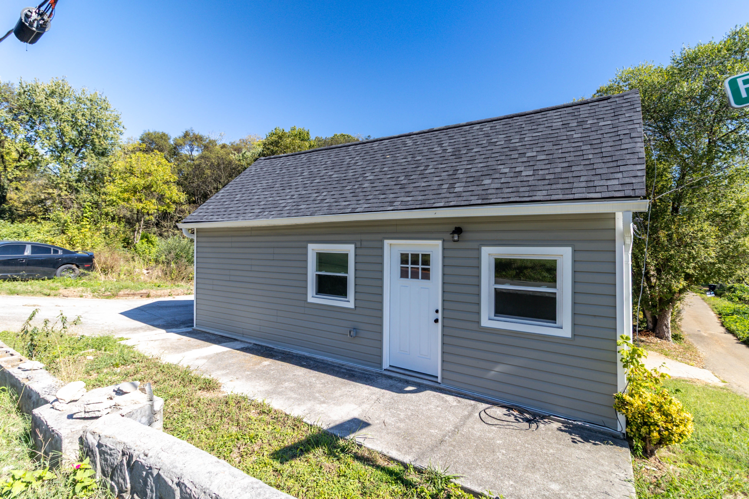 128 Pickering Street - B